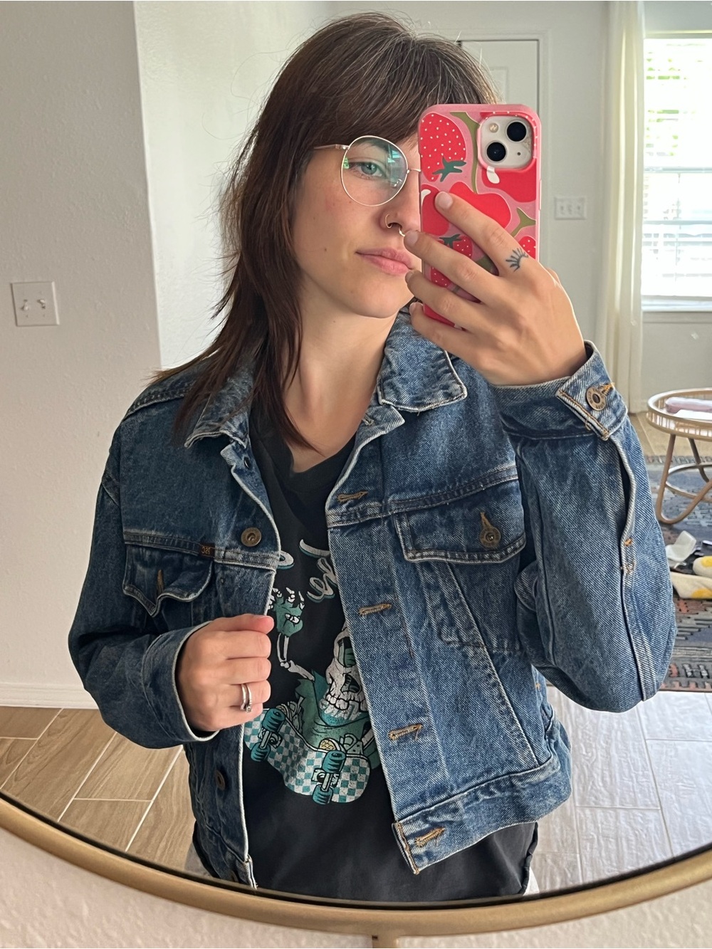 True vintage 90s Paris Sport Club cropped denim trucker jacket - Picture 3 of 7